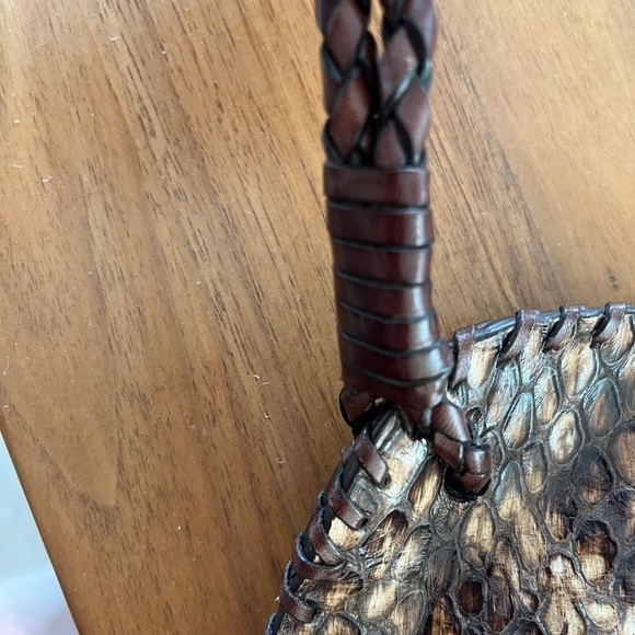 SONDRA ROBERTS Shoulder Bag Textured Snakeskin Animal Print Braided Handle - Picture 12 of 15